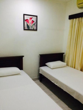 Гостиница Sleep Cheap  Negombo